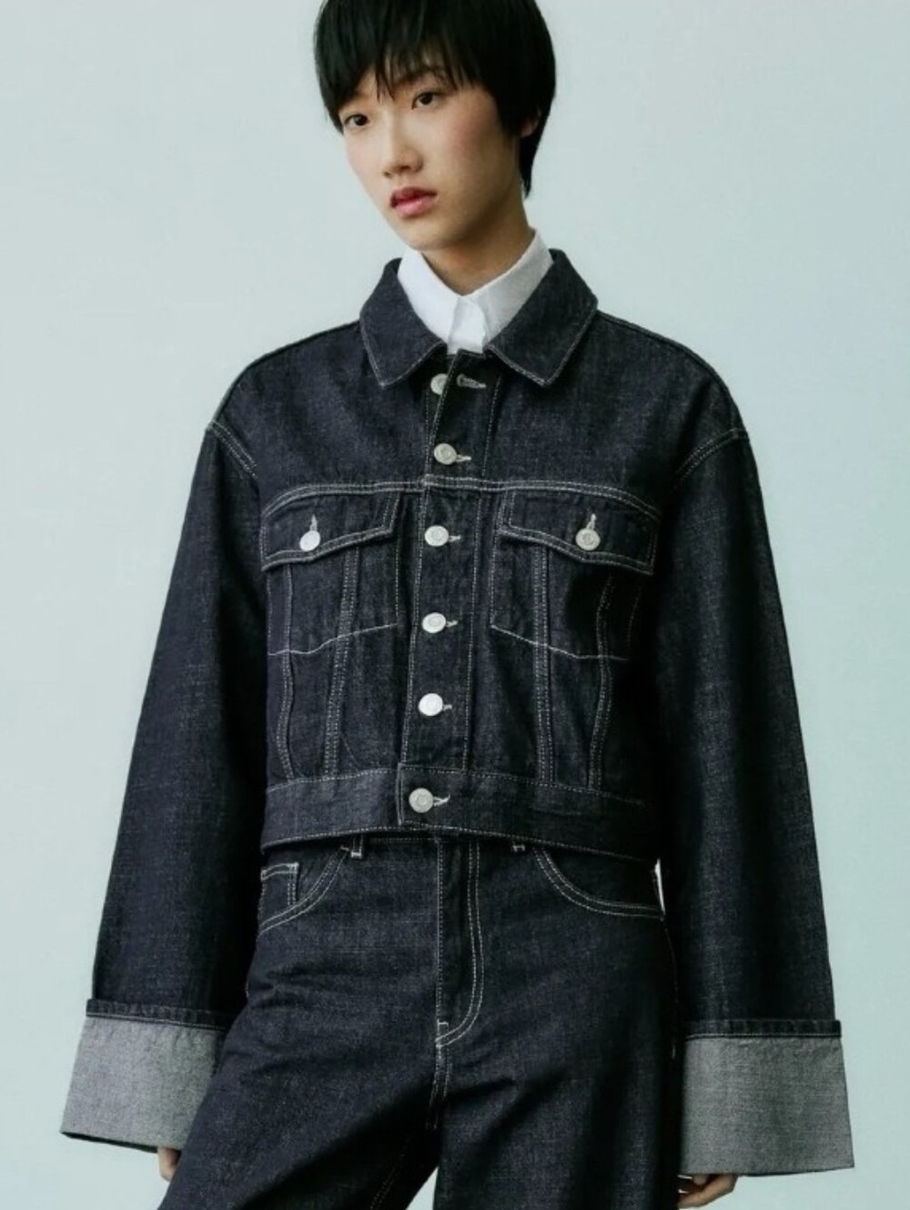 NWT Zara Dark Denim Cropped Jacket With Exaggerated Wide Sleeves. FITS OVERSIZE